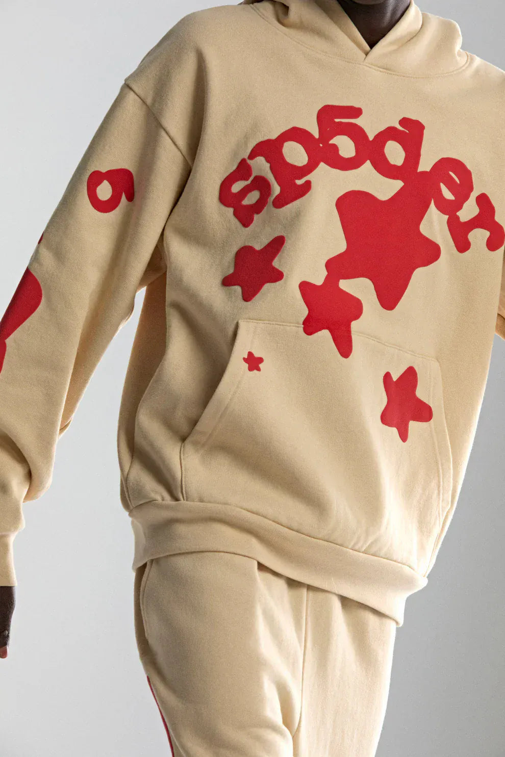 Sp5der 440GSM Heavyweight Star Hoodie – Cream with Red Puff Print Oversized Streetwear Pullover