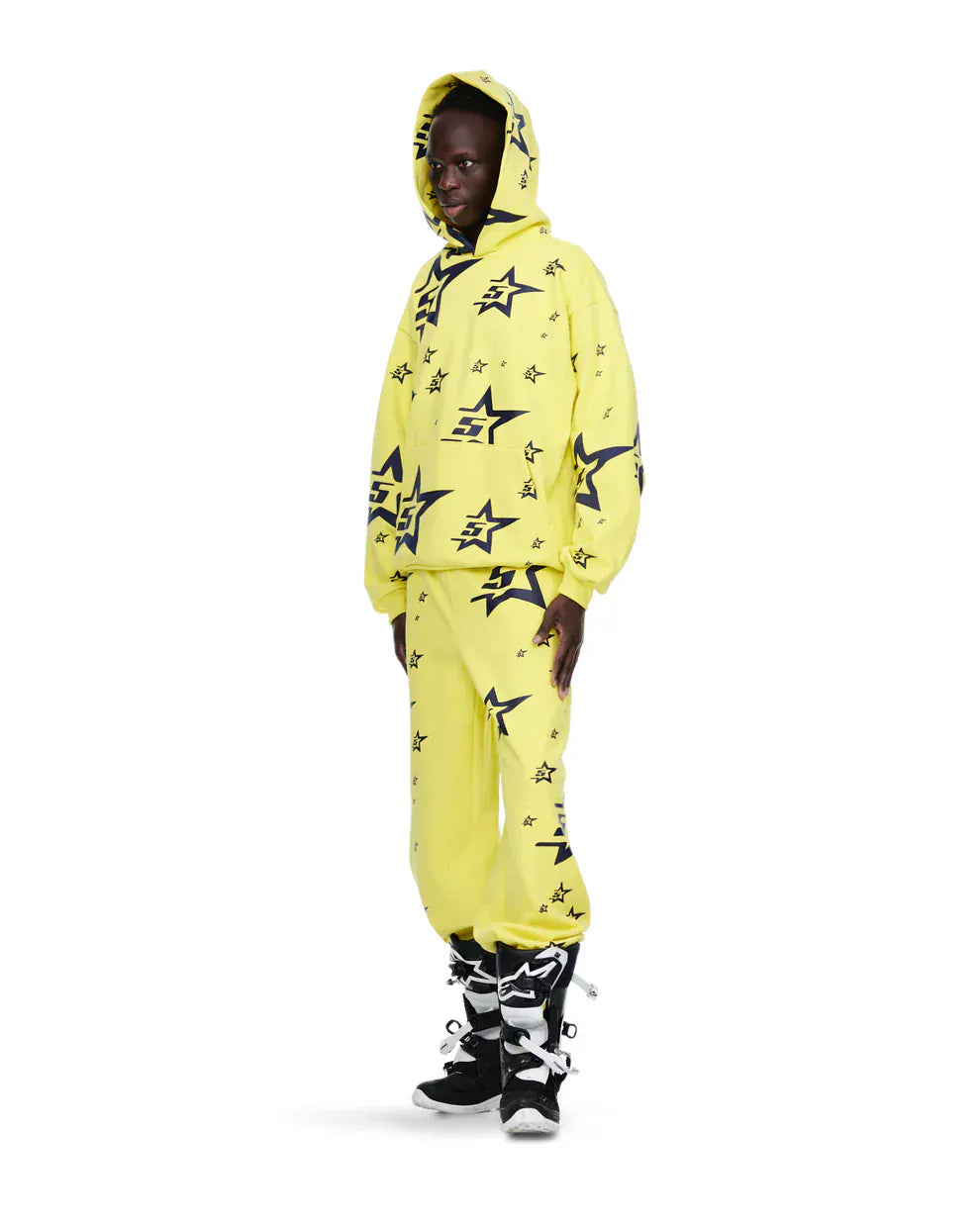 Sp5der Sweatpants – Unisex Yellow Cotton Sweatpants with All-Over Star Print