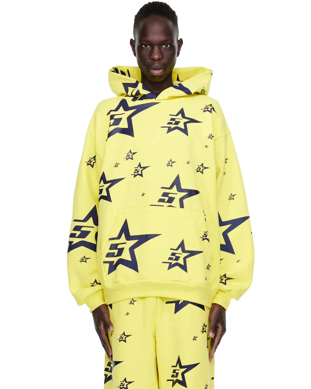 Yellow All-Over Star Graphic Hoodie – Comfort Fit Pullover Hoodie