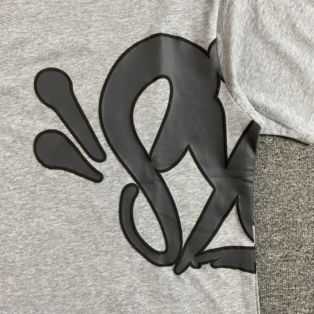 Syna World Letter Graphic Crewneck T-Shirt - Heather Grey